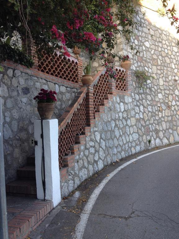 Greta & 2* Taormina