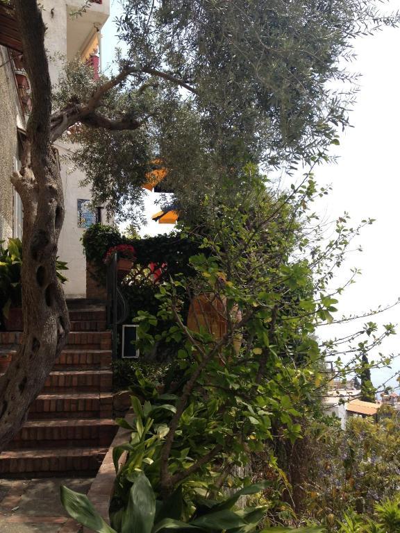 Greta Rooms&suites 2* Taormina